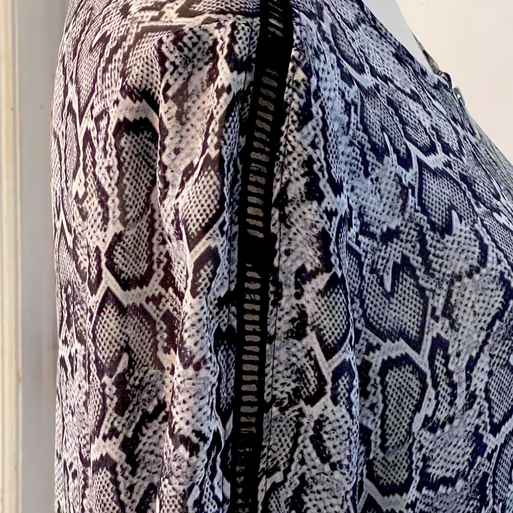 Cache sheer top/ jacket! - Picture 4 of 6